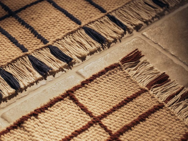 SEN Runner, Parchment/Indigo