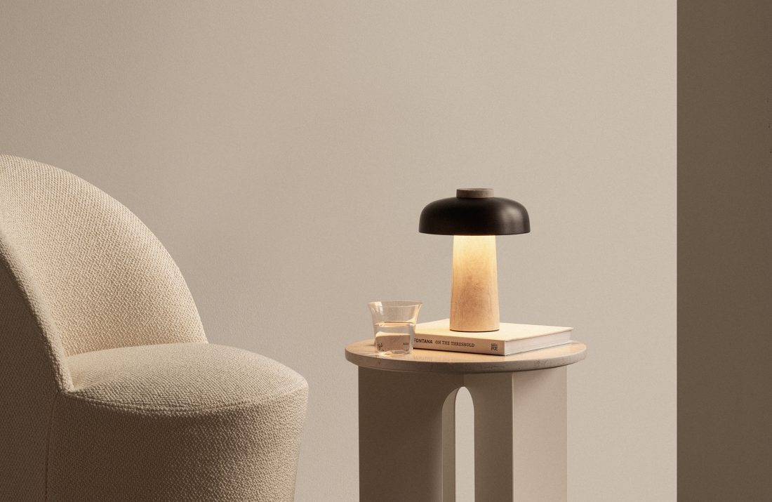 REVERSE Portable Lamp