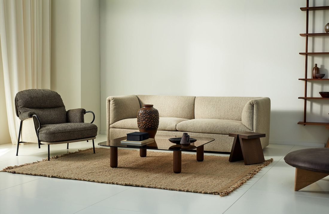 LYRA Lounge Chair