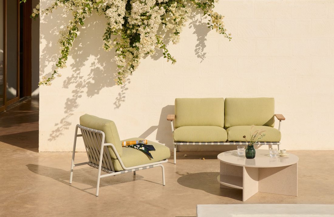 SETTLE Lounge Chair, Grey/Delta 26